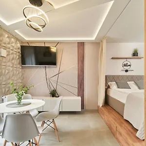 apartment-cumbia-garden.hotelswroclaw.com/